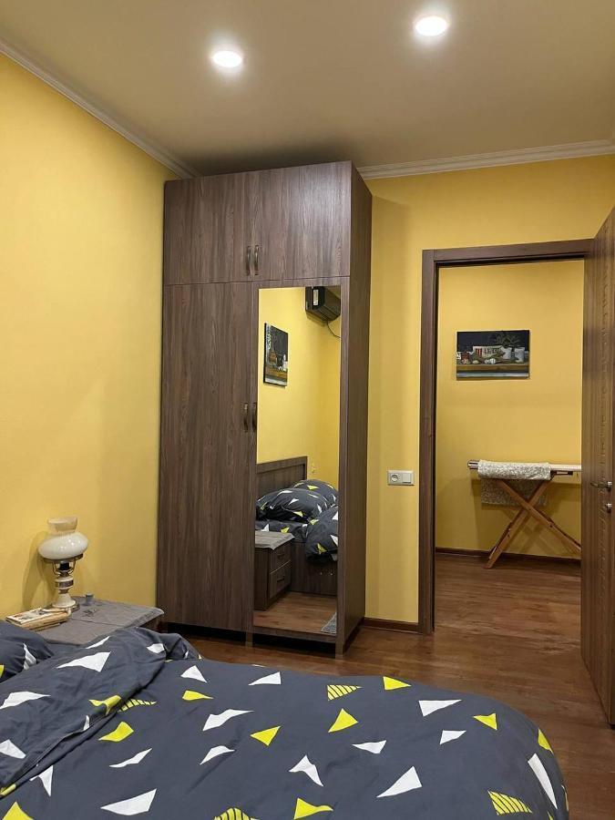 Home Away Home In Heart Of Tbilisi Eksteriør bilde